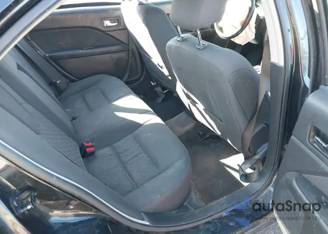 2010 Ford Fusion Se z USA, uszkodzony, nr VIN 3FAHP0HA6AR320782